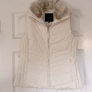 Talbots Faux Fur Collar Puffer vest GIFTABLE